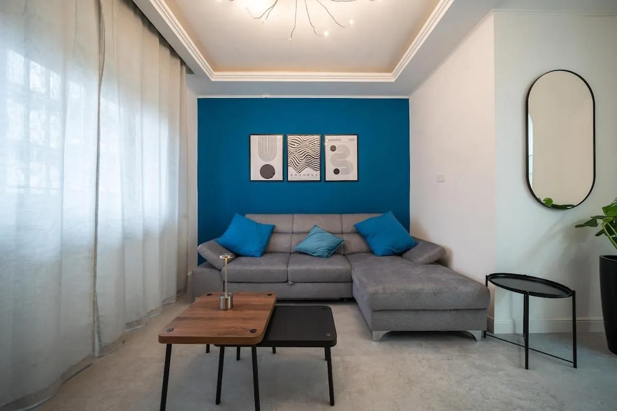Parking - Design - Caesar House Apartment Bergamo Italy