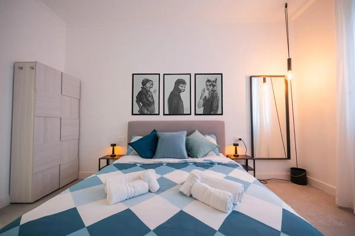 Parking - Design - Caesar House Apartment Bergamo